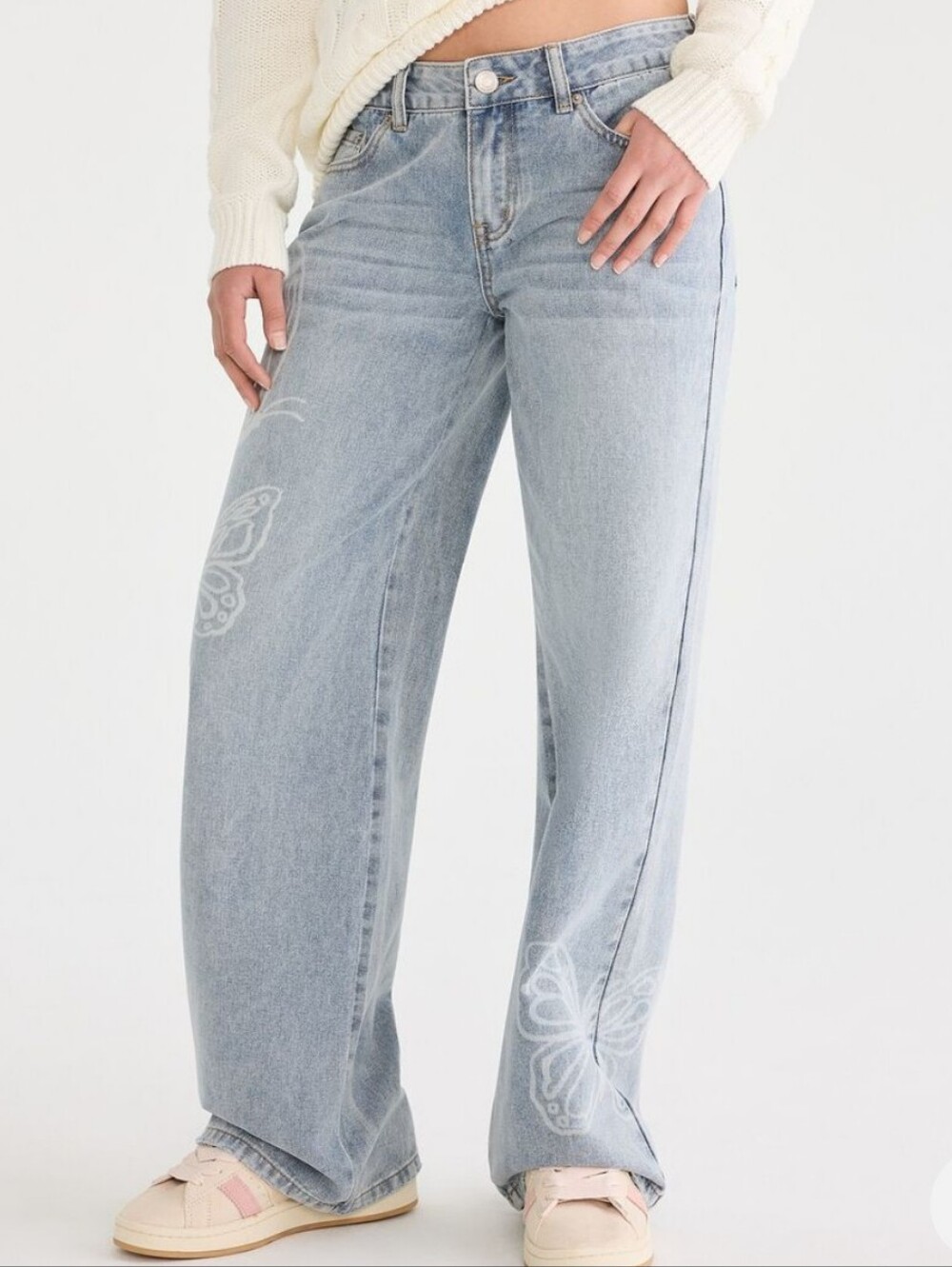 Low-Rise Baggy Wide Leg Butterflies Jean
